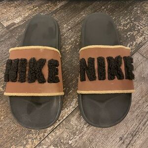 Nike Black and Tan Slide Sandals sz 12